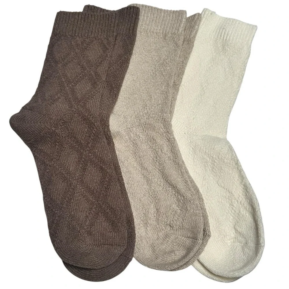 NWT Bundle of two 3 Pack Crew Socks 6 Pairs of socks!
